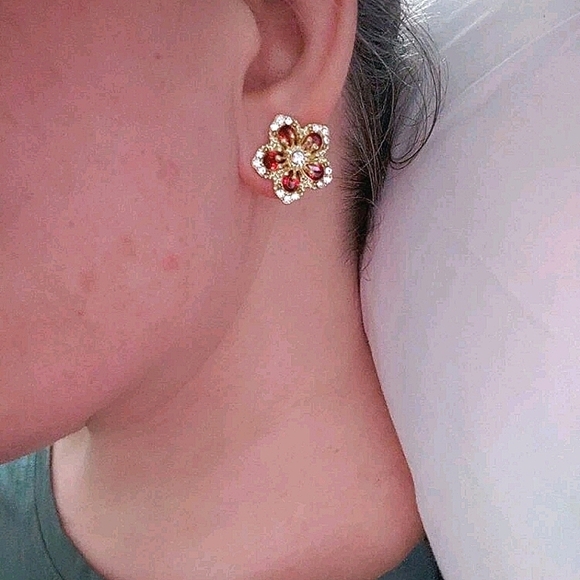 💖 2/$30 Womens boho Floral Rhinestone red gold elegant Stud cocktail Earrings - Picture 7 of 15